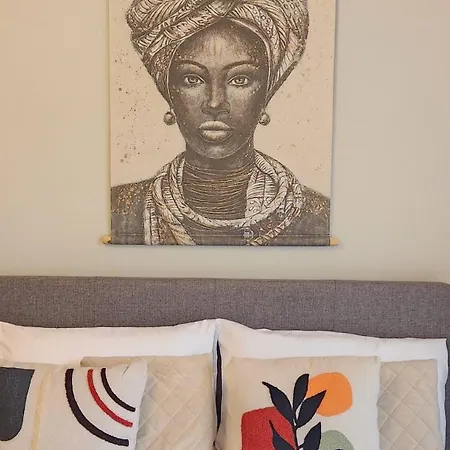 Modern 1br - Spacious - Ground Floor Apartamento