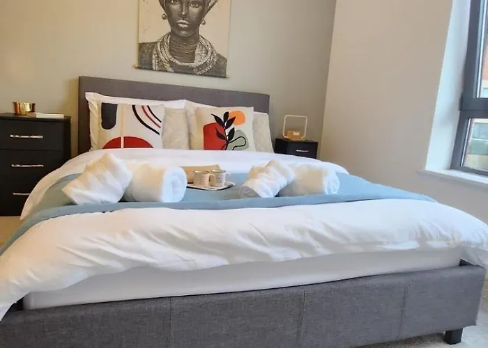 Modern 1br - Spacious - Ground Floor Apartamento