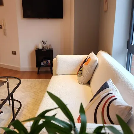 Apartment Urban Retreat - Centre - Sleeps 4